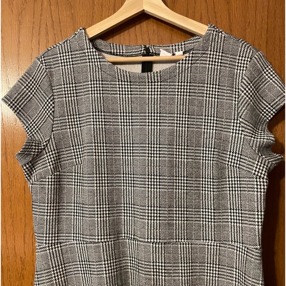 GAP Fit and Flare Dress. Sz 18 - Picture 3 of 11